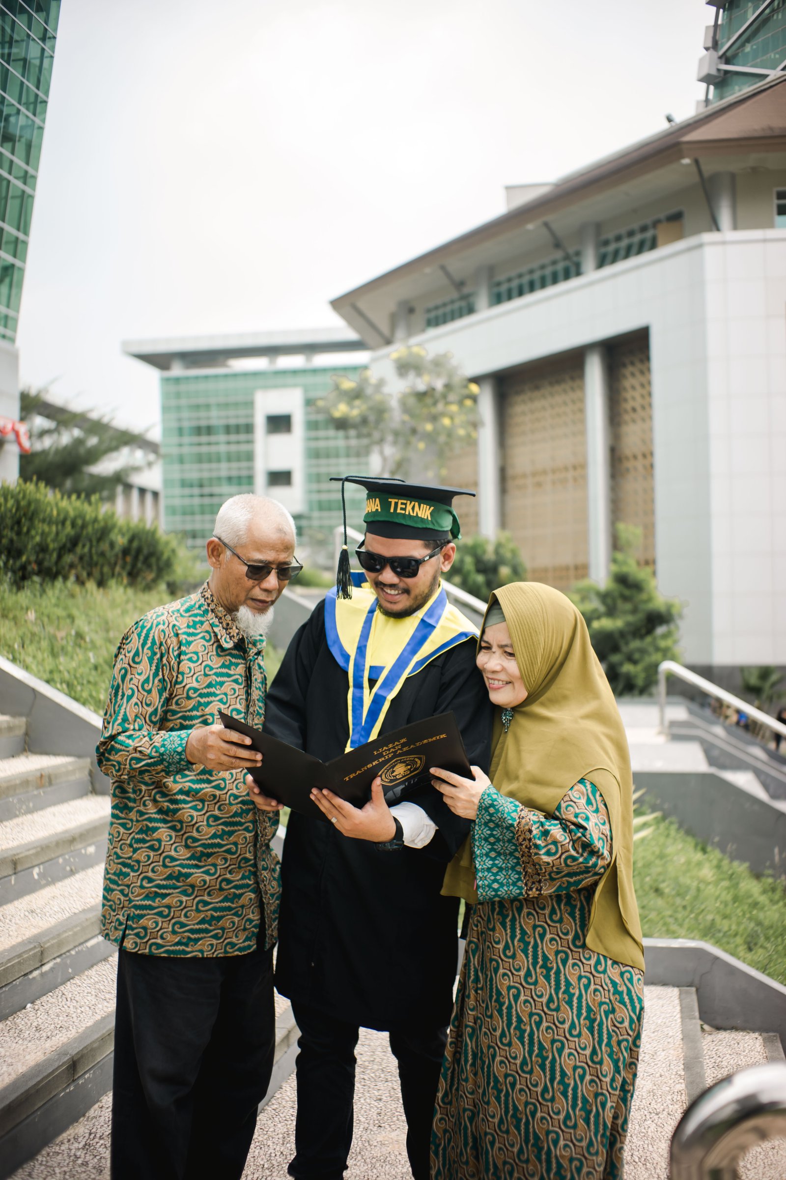 Contoh hasil foto wisuda 7